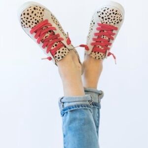 Dolce Vita Sneakers 6.5